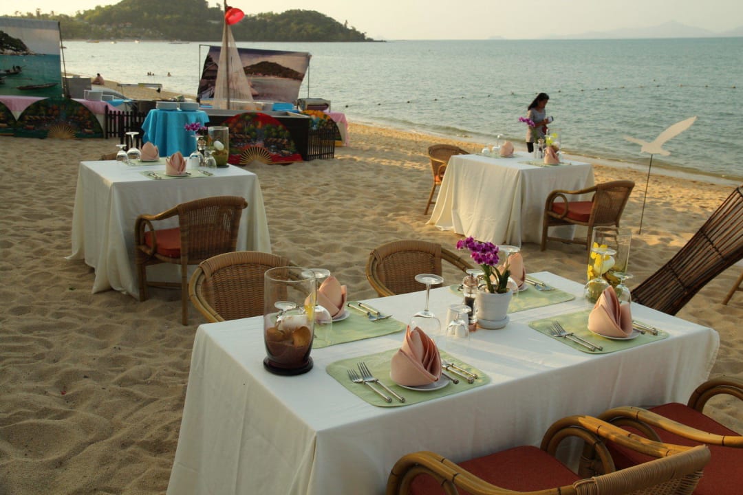 Dinner am Strand Bo Phut Resort & Spa
