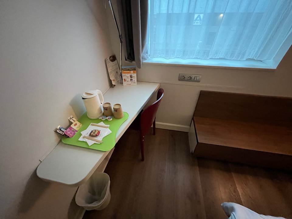 Zimmer Hotel Campanile Carcassonne Est - La Cité