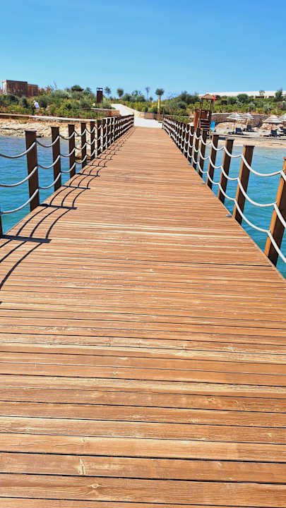 Strand Anda Barut Collection