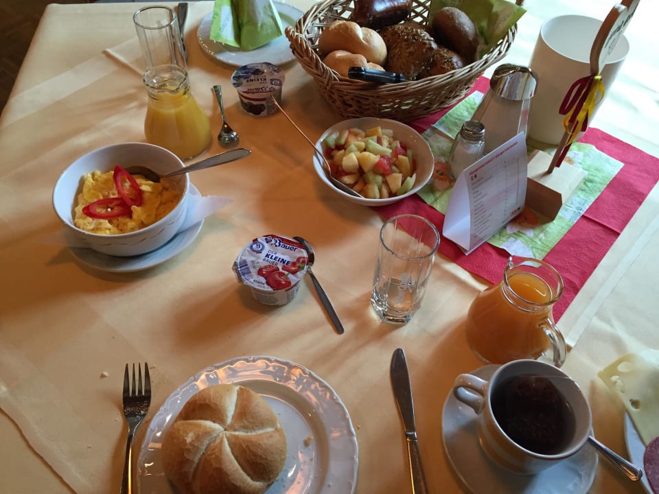 Frühstück  Gasthof Pension Säuling