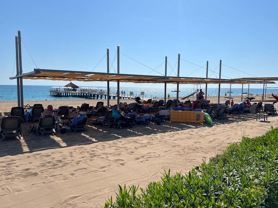 Strand Blue Waters Club