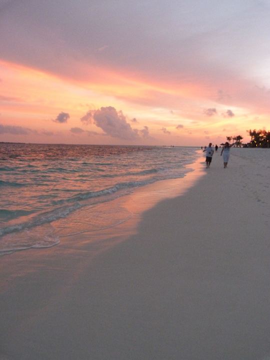 Sonnenuntergang Kuredu Island Resort & Spa