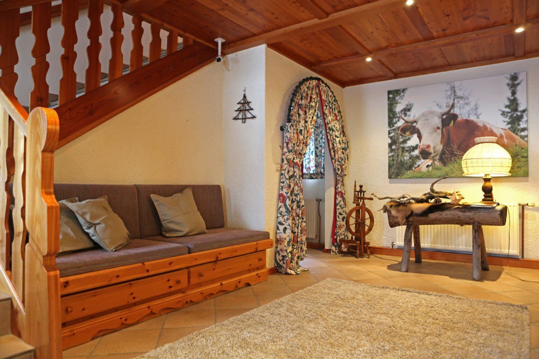 Entrance hall Mühlradl Apartments Gosau