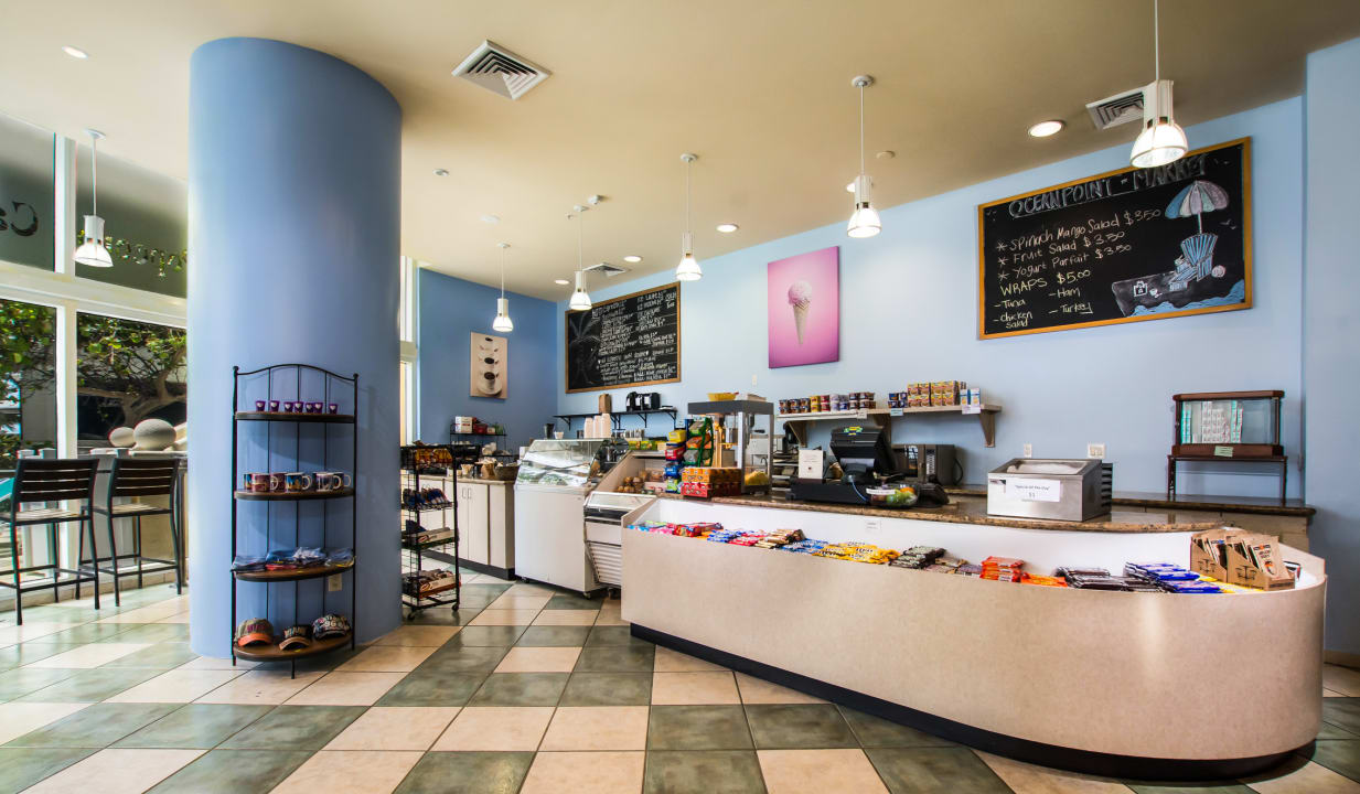 Restaurant DoubleTree by Hilton Ocean Point Resort & Spa- North Miami Beach / Sunny Isles Beach