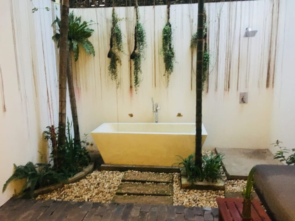 Zimmer Lynnaya Urban River Resort