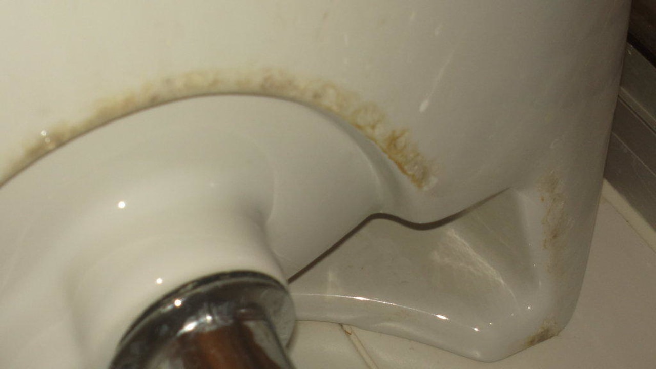 Schlecht geputzt und einfach pfui Hotel Kaiserhof Eisenach