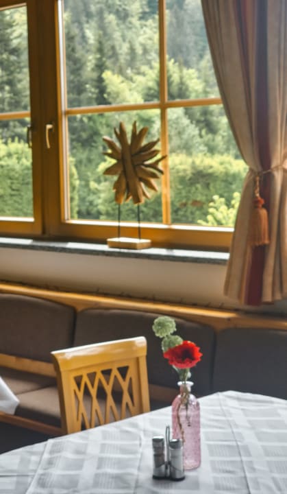 Gastro Garni Hotel - Das Alpin Kaiserzeit