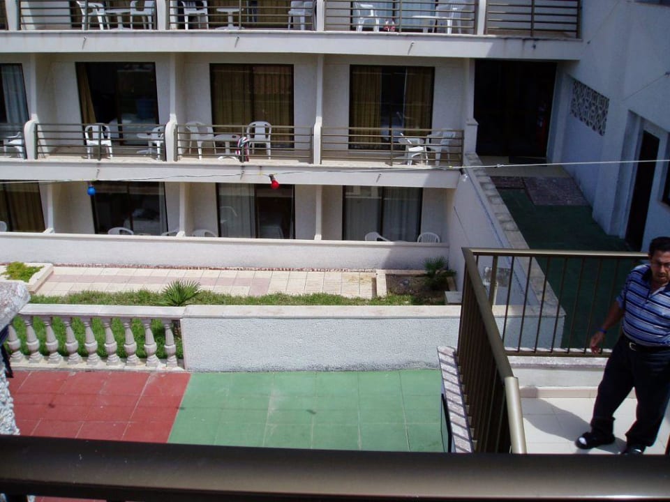 Die Zimmer im Keller allsun Hotel Lux de Mar