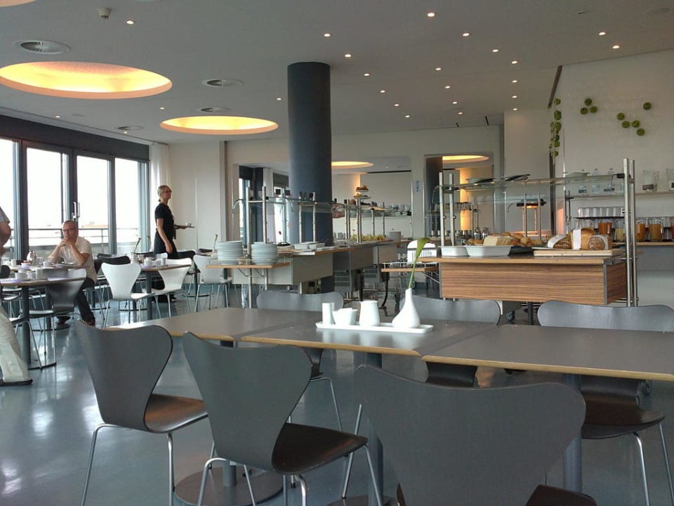 Frühstücksraum Sonntag 11 Uhr Ku' Damm 101 Hotel