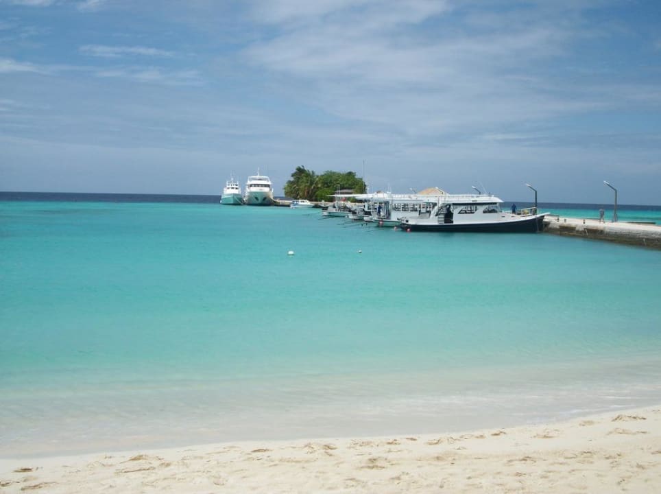 Blick zum Steg Kuredu Island Resort & Spa