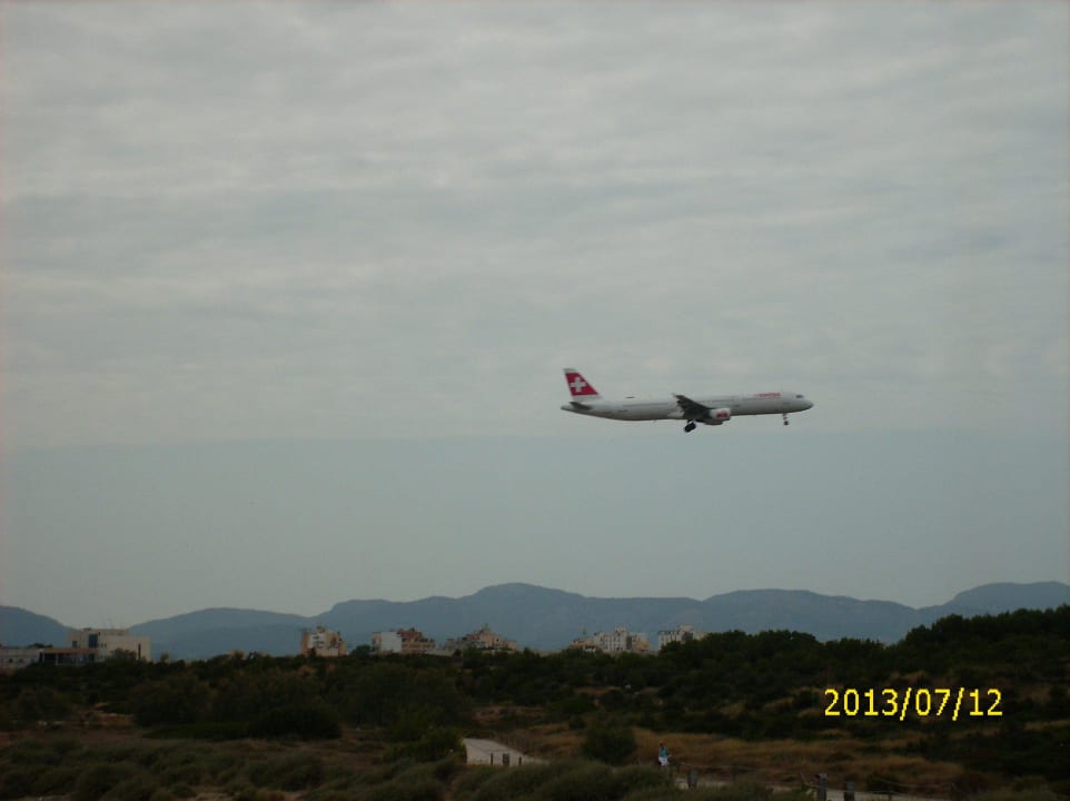 Einflugschneise  HM Tropical