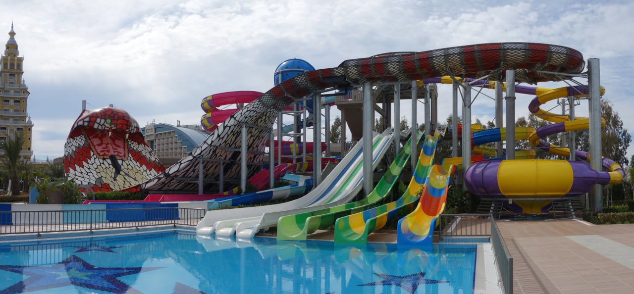 Die im März geschlossene Rutschenanlage Royal Seginus