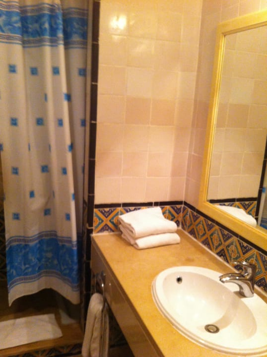 Erstes Badezimmer Diar Lemdina Hotel