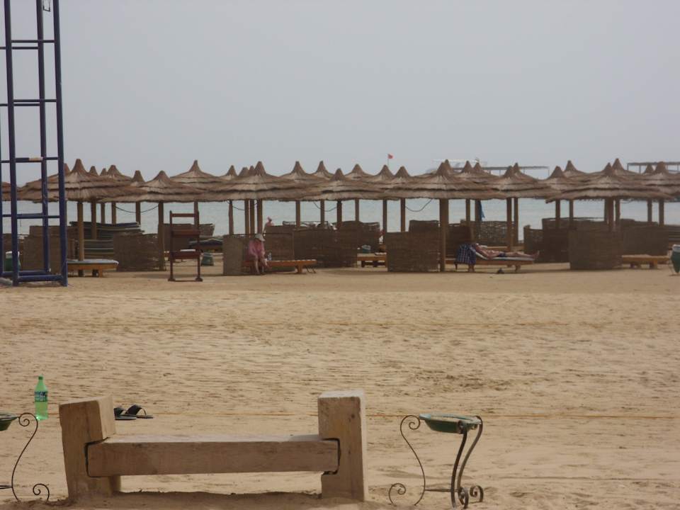 Schöner Sandstrand Titanic Beach Spa & Aqua Park