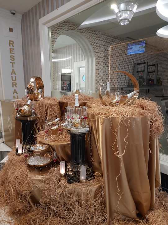 Sonstiges Azura Deluxe Resort & Spa Hotel