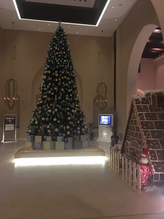 Lobby Salalah Rotana Resort
