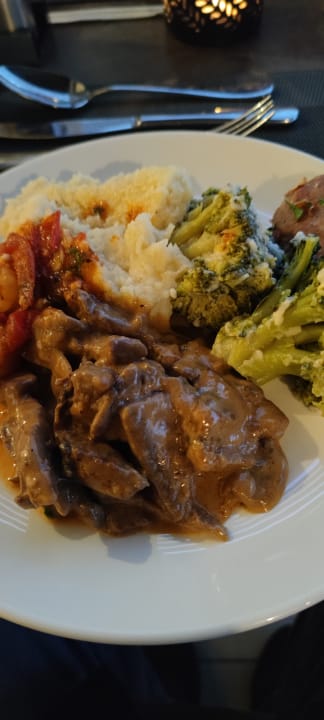 Gastro Crystal Springs Beach Hotel