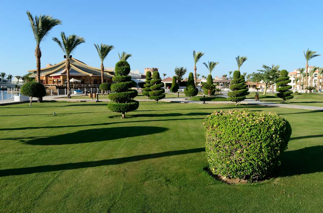 Gartenanlage Pickalbatros Dana Beach Resort - Hurghada