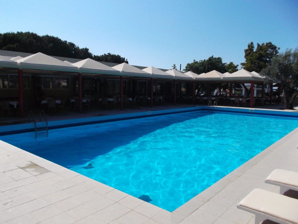 Pool Hotel Filerimos Village