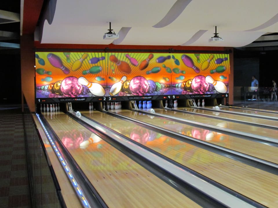 Shopping Mall Bowling Premium Level at Barceló Maya Palace