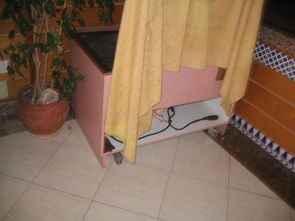 offenliegende Kabel Flipflop Cala Romantica