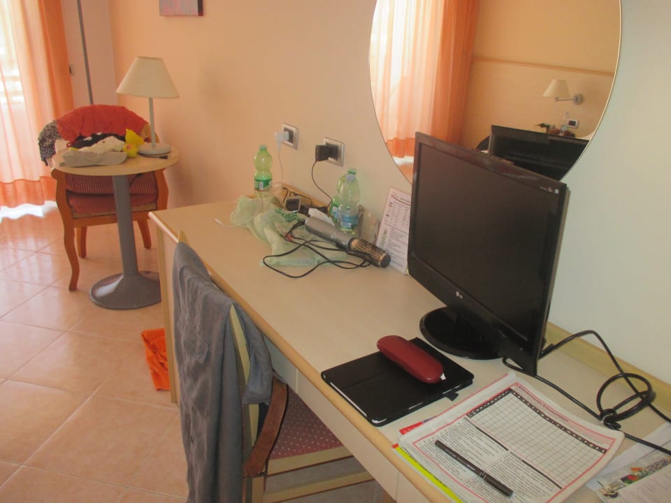 Kleiner TV Aldiana Club Rocca Nettuno Calabria