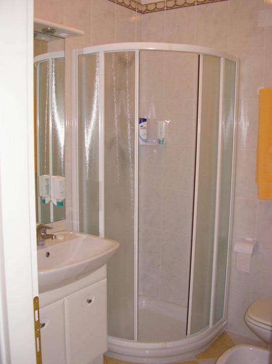 Badezimmer Hotel Punta dell'Est