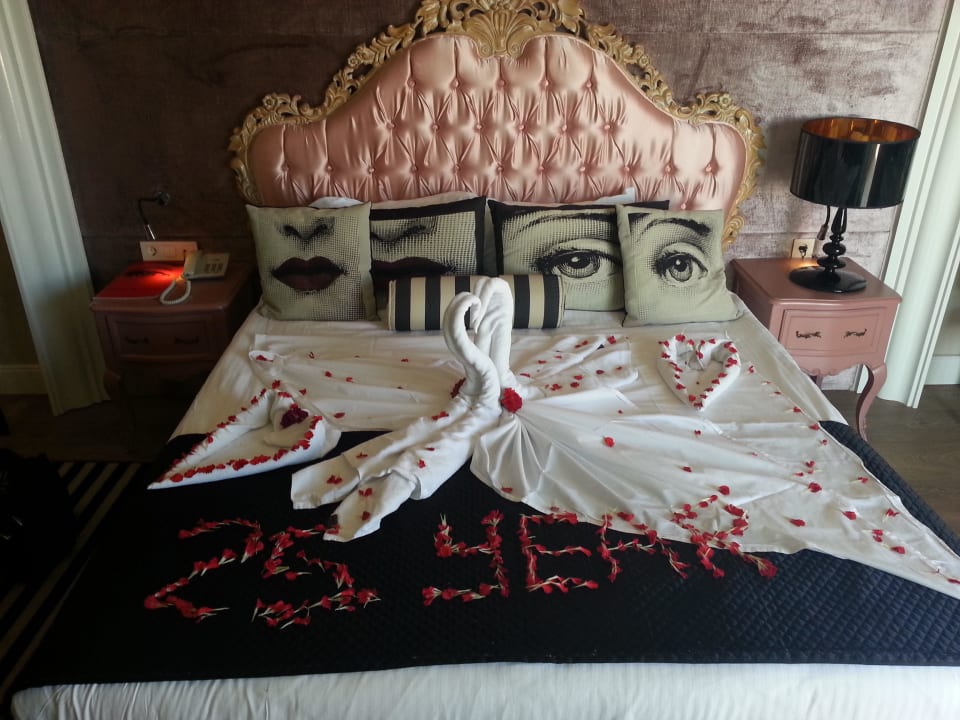 Bettdeko zum 25. Hochzeitstag Hotel Delphin Imperial