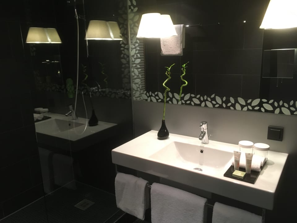 Zimmer Mövenpick Hotel Stuttgart Airport