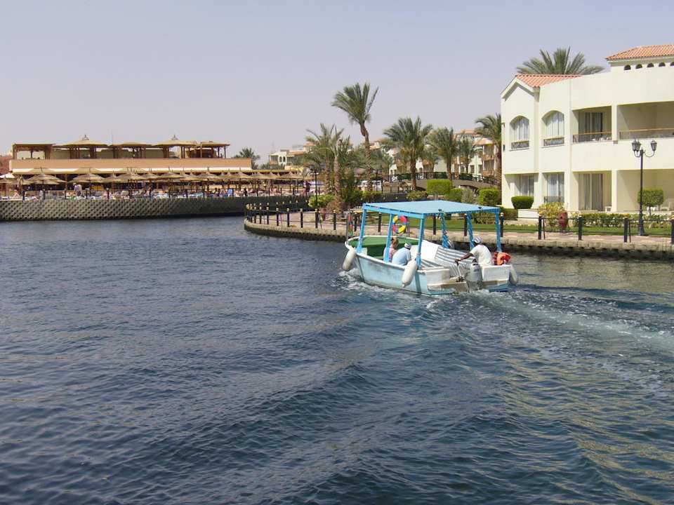 Fahrboot in der Lagune Pickalbatros Dana Beach Resort - Hurghada