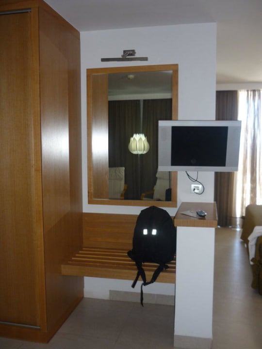 Garderobe R2 Bahía Playa Design Hotel & Spa - Adults Only