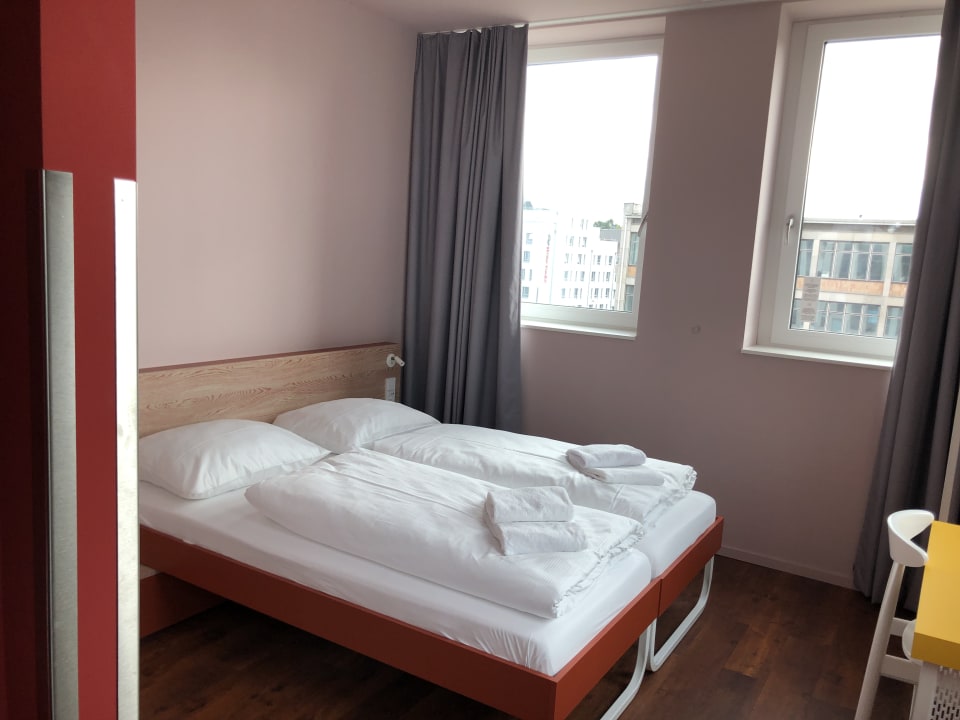 Zimmer MEININGER Hotel Bremen Hauptbahnhof