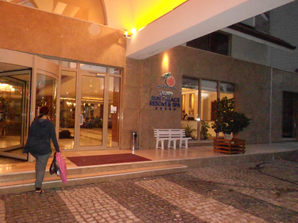 Eingang zum Hotel Seher Sun Palace Resort & Spa