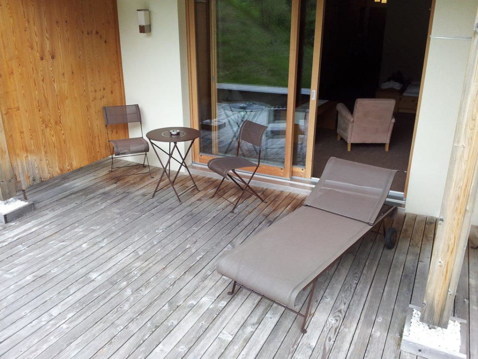 Sitzplatz vor dem Zimmer Hotel Mein Almhof Superior