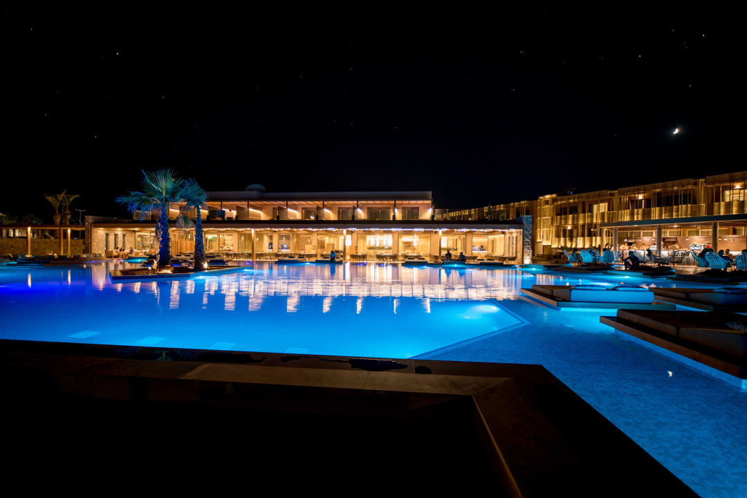 Pool SENSEANA Sea Side Resort & Aquadventure