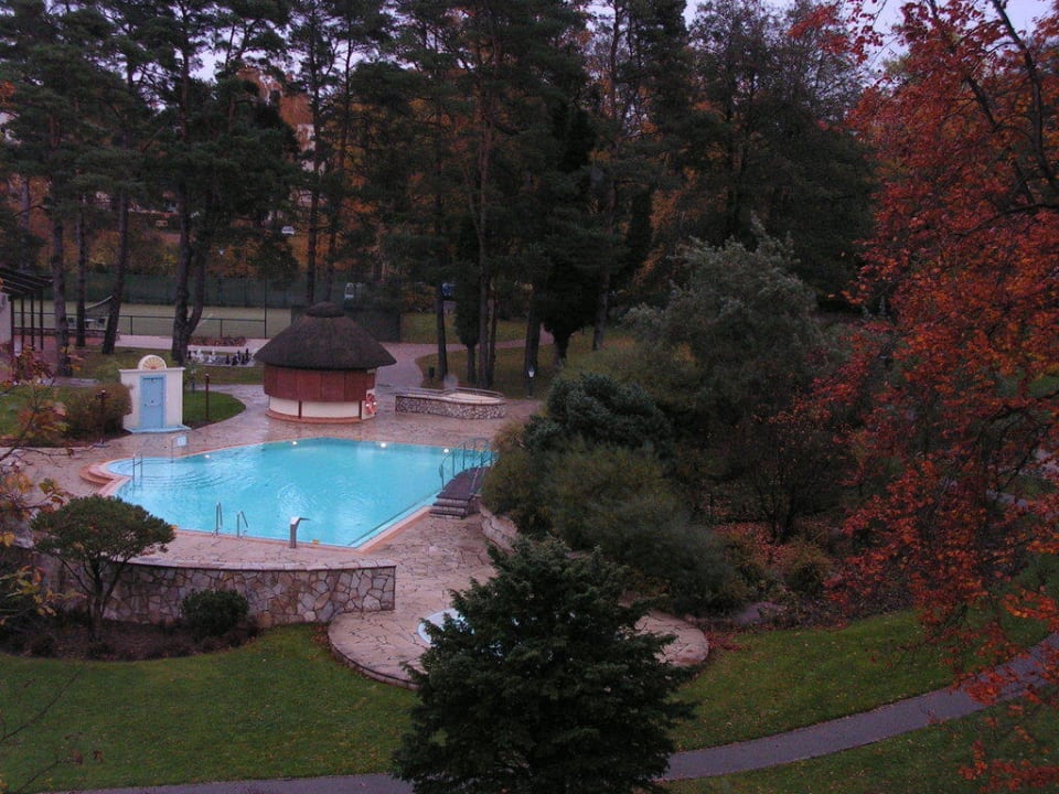 Garten mit Außenpool Hotel Bernstein Prerow