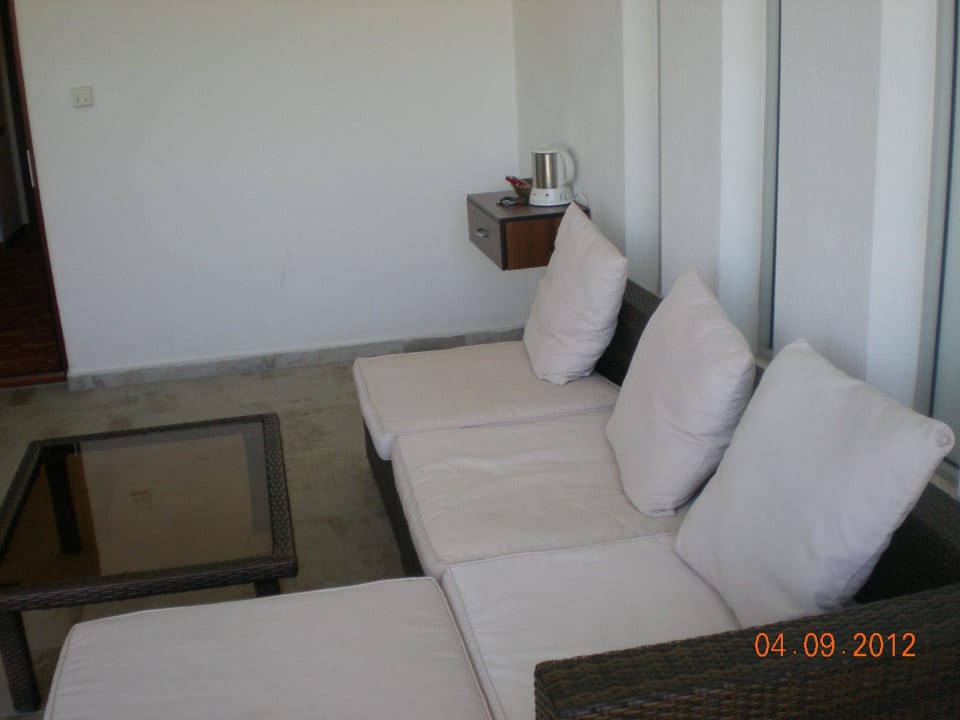 Balkon mit Lounge Hotel Defne Kumul Deluxe