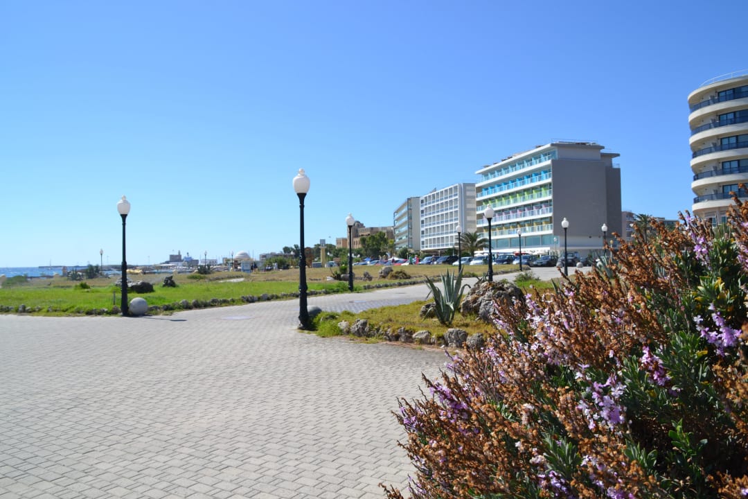 Ansicht Hotel aus der Ferne Ibiscus Hotel Rhodos