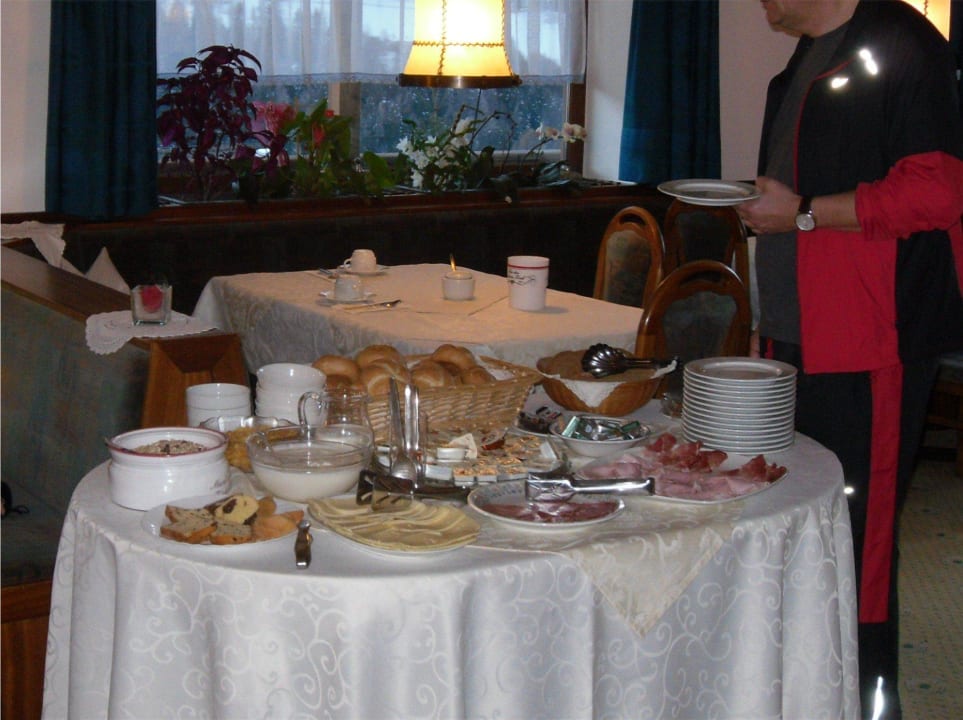 Lecker Frühstück Garni Irma Bed & Breakfast