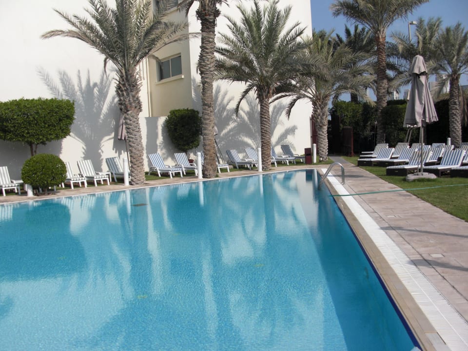 31° C herrlich warmer Pool Hotel One to one The Village