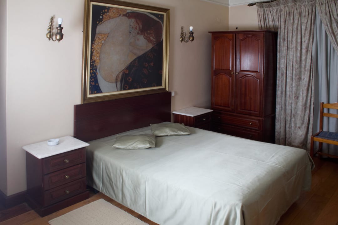 Room with private bathroom, fridge and view Hotel Safira