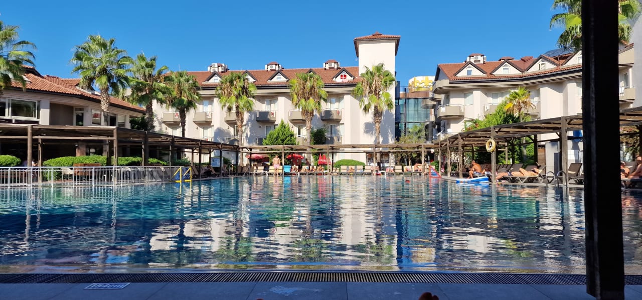 Pool Hotel Orfeus Park