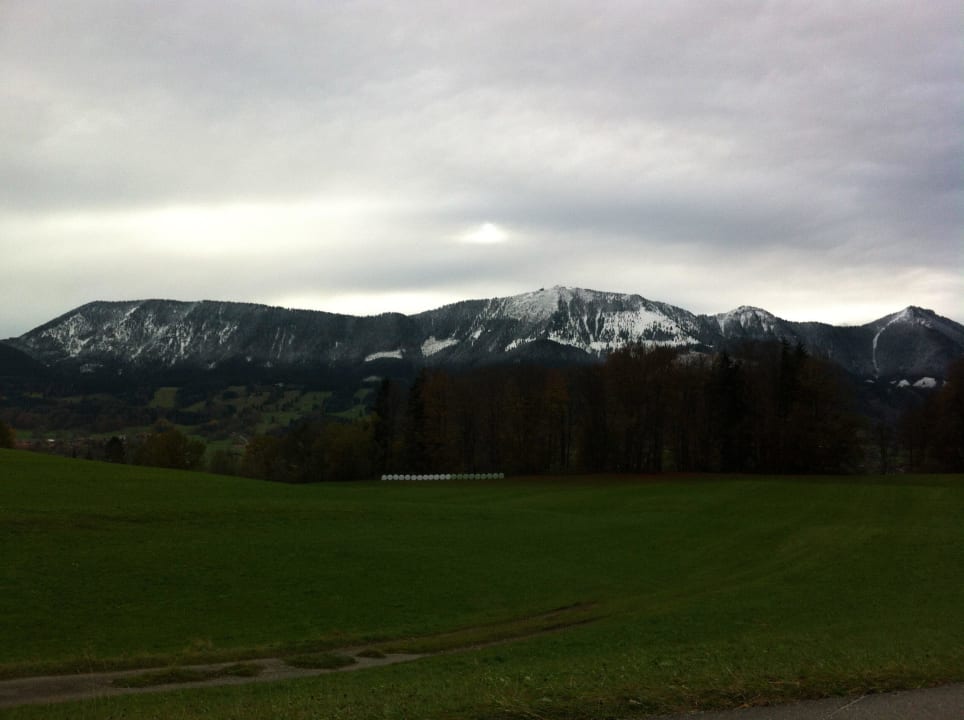 Ausblick auf die Berge Gasthof Zur Post Samerberg