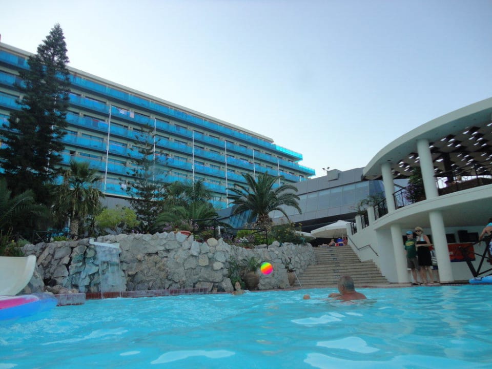 Poolanlage Hotel Calypso Beach