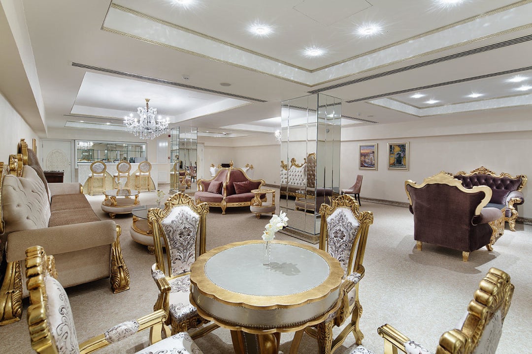 Meeting Room Elegance East Hotel