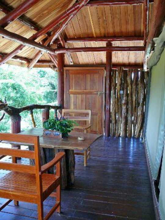 Sitzecke der Veranda Royal Mara Safari Lodge