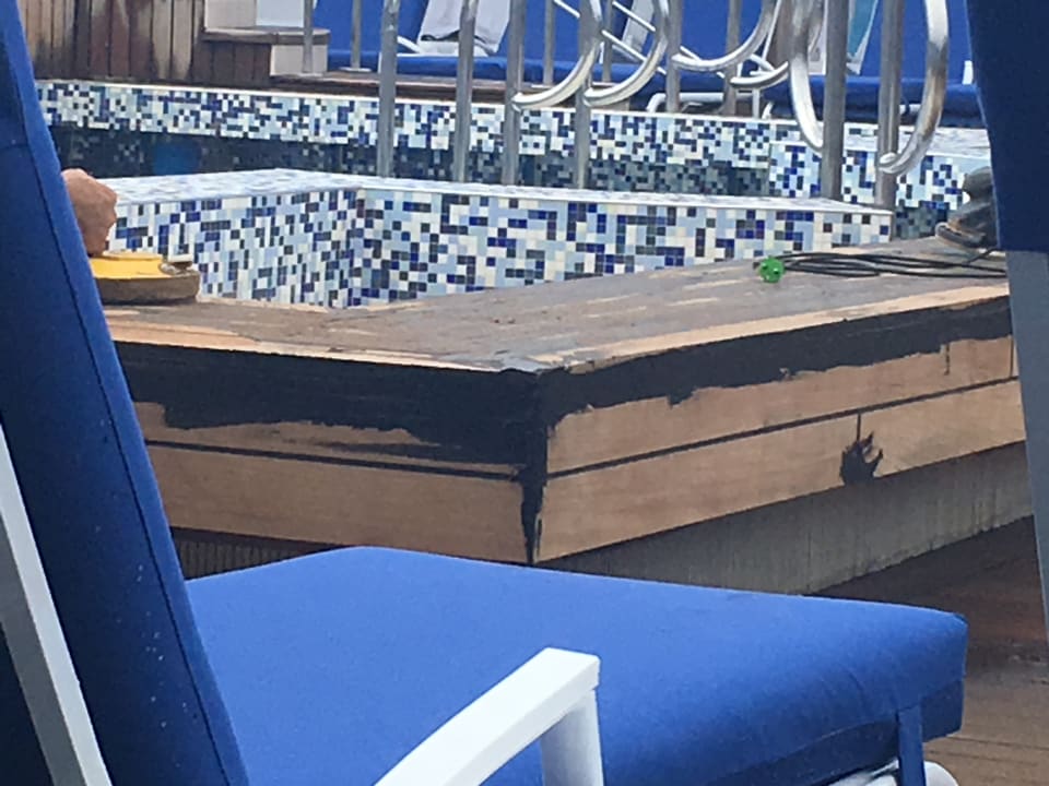 Pool Regatta Point Tavern & Holiday Villas