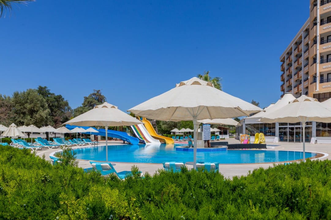 Pool Hotel The Holiday Resort