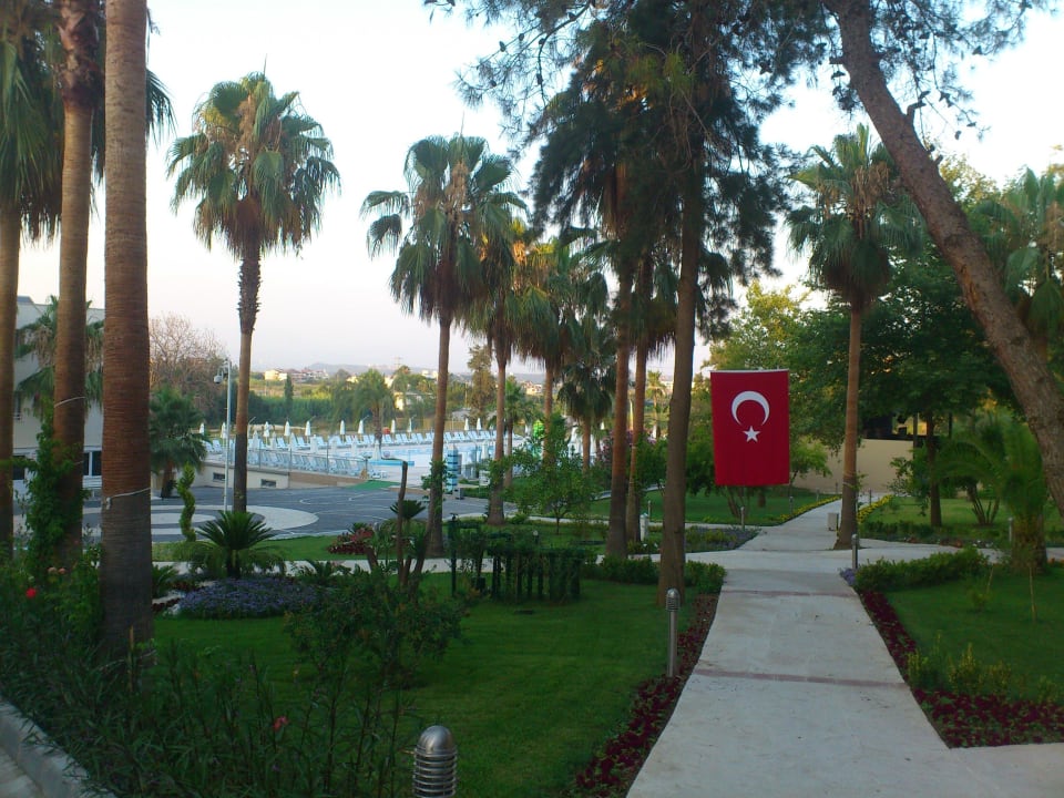 Die wunderschne Parkanlage Club Sidelya Hotel