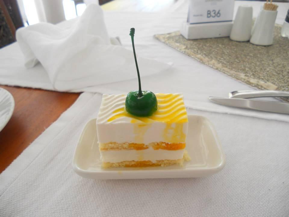 Jeden Tag wechselnde Auswahl an kleinen Desserts ananea Diamonds Athuruga